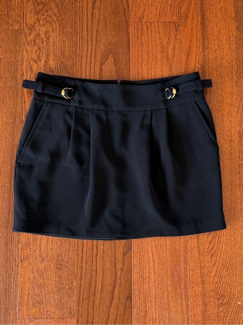 Gucci Black Crepe Pleated Mini Skirt with Gold Side Buckle Hardware